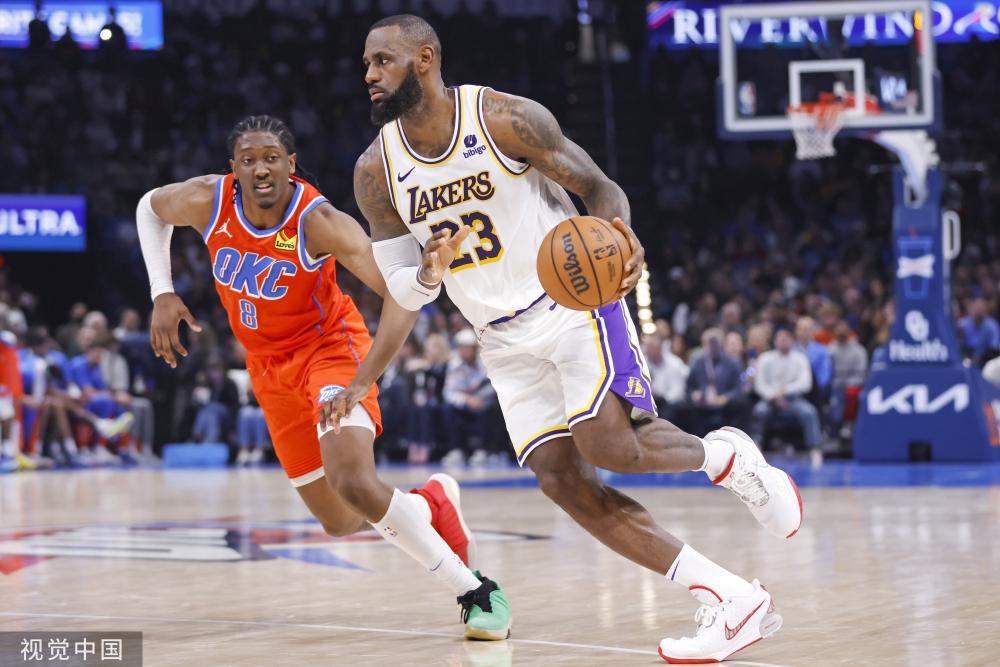 球员与裁判 球员与裁判